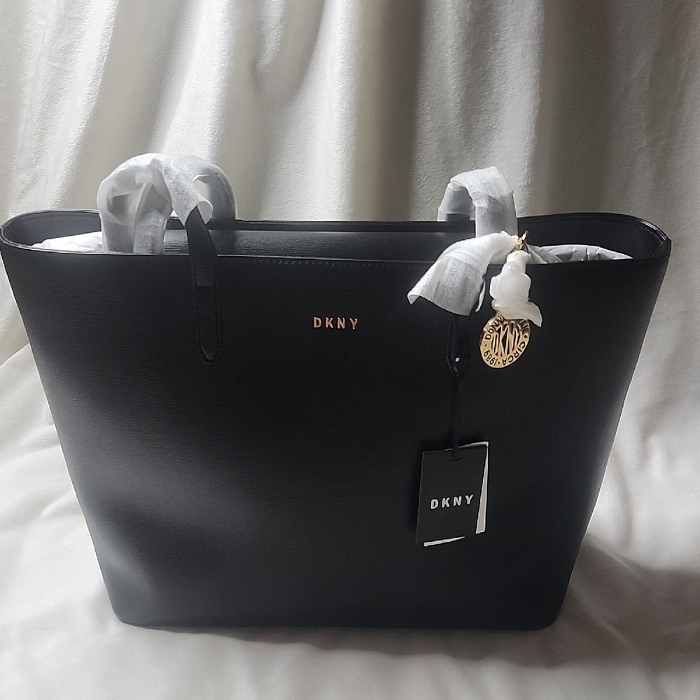 DKNY Classic Black Tote Bag - Picture 2 of 9